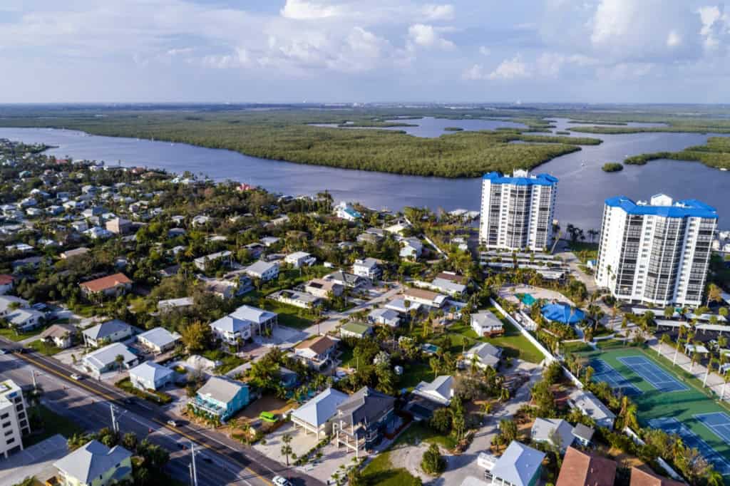 How to Choose a Moving Company: Questions to Ask Before You Hire Movers in Fort Myers