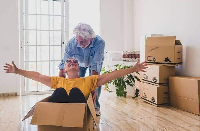 How Do You Help Aging Parents Downsize Before a Move? A Guide for Southwest Florida Families