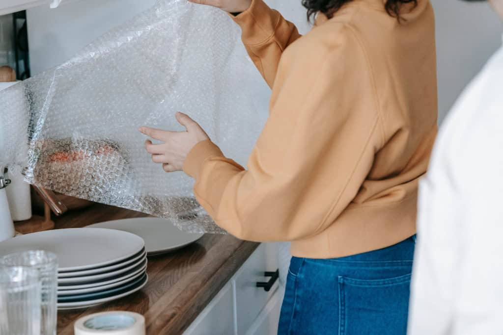 How to Pack Dishes for Moving Without Breaking Them: A Fort Myers Mover’s Guide