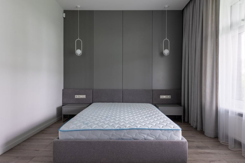 How to Move a Mattress: Bags, Covers, and Safe Transport